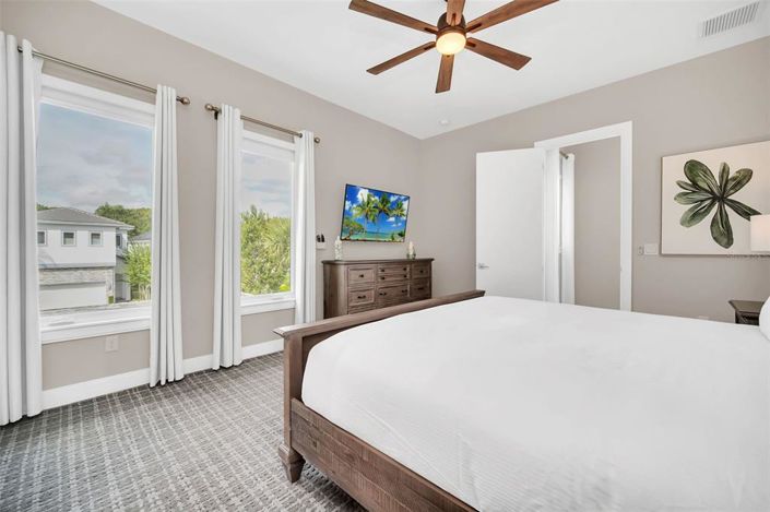 Image No.58-5 Bed Property for sale