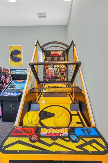 Image No.69-5 Bed Property for sale