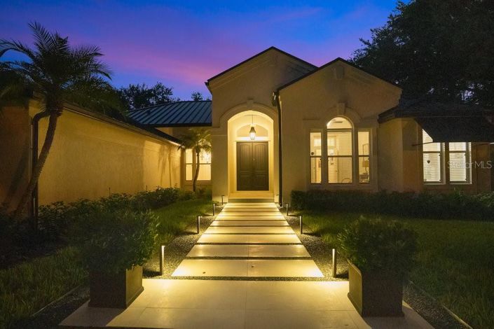 Image No.3-4 Bed Property for sale