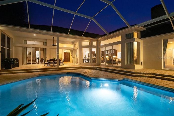 Image No.71-4 Bed Property for sale