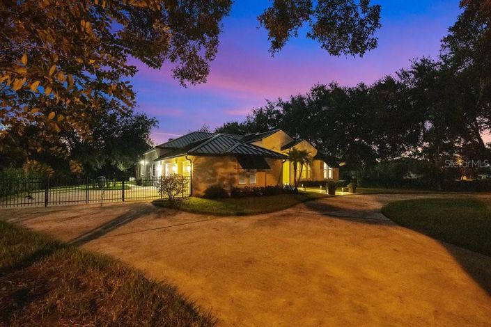 Image No.73-4 Bed Property for sale