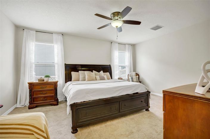 Image No.19-4 Bed Property for sale