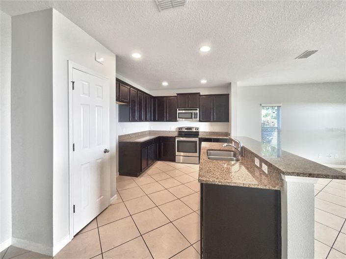 Image No.13-Propriété de 4 chambres à vendre à Davenport