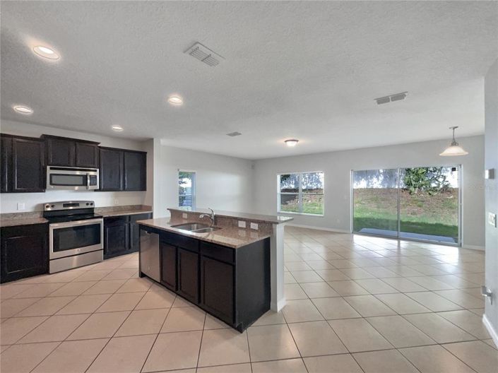 Image No.14-Propriété de 4 chambres à vendre à Davenport