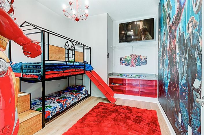 Image No.37-10 Bed Property for sale