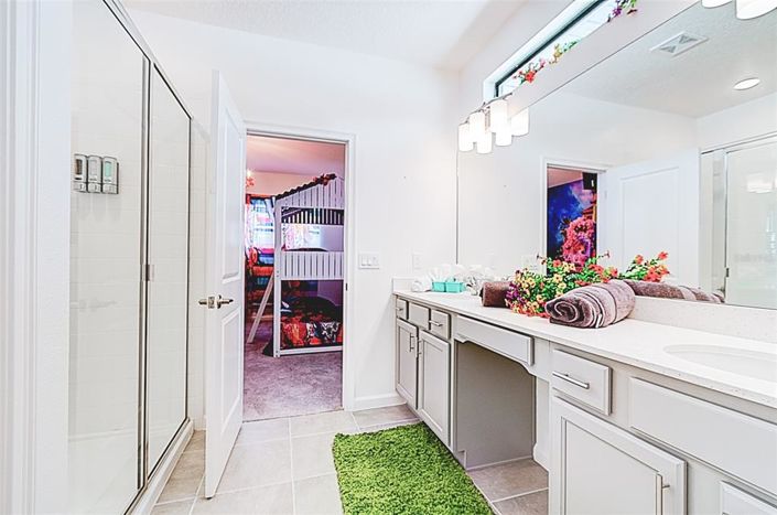 Image No.46-10 Bed Property for sale