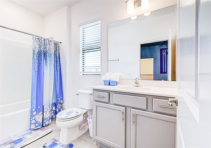 Image No.52-10 Bed Property for sale