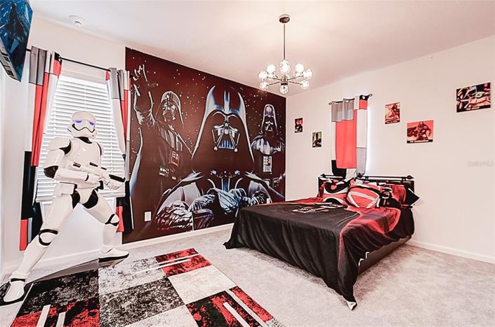 Image No.54-10 Bed Property for sale