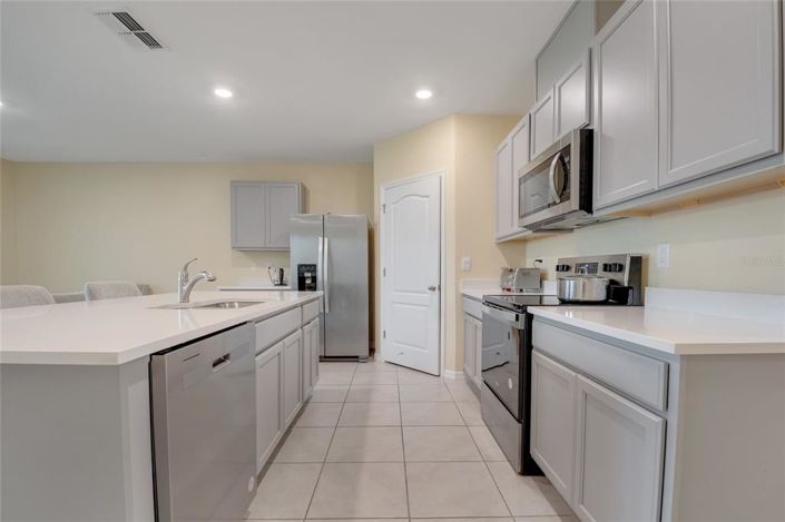 Image No.7-4 Bed Property for sale