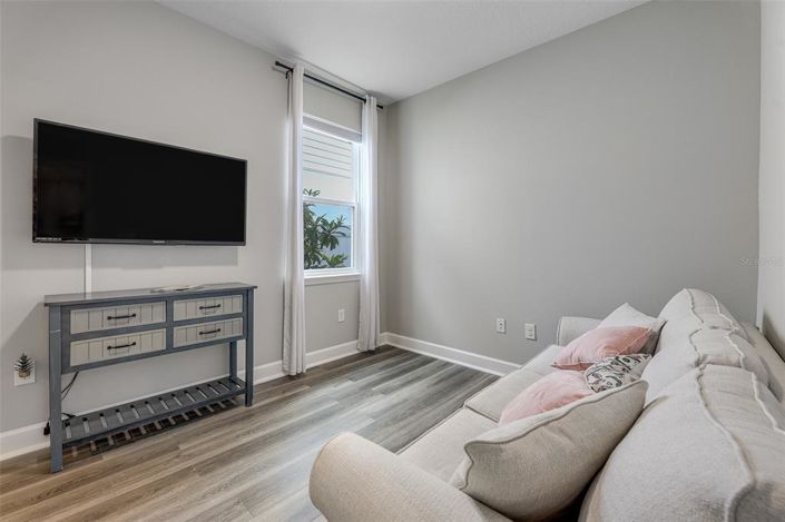 Image No.23-5 Bed Property for sale