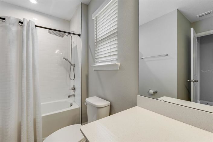 Image No.26-5 Bed Property for sale