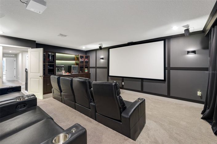 Image No.29-5 Bed Property for sale