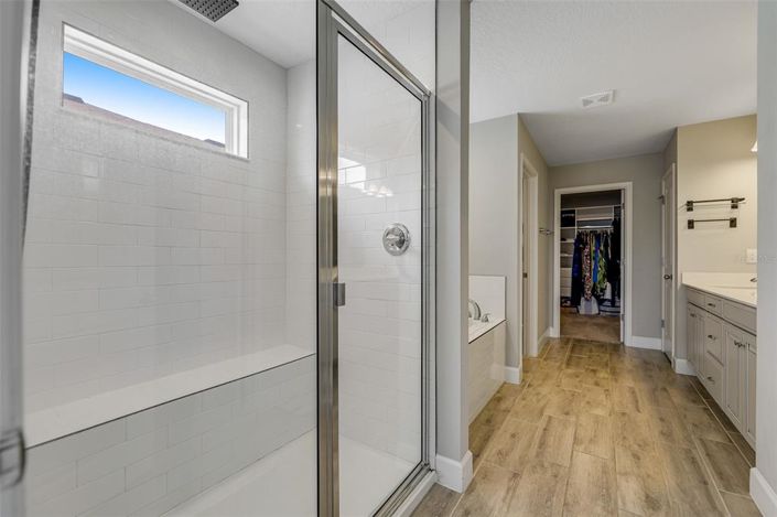 Image No.39-5 Bed Property for sale