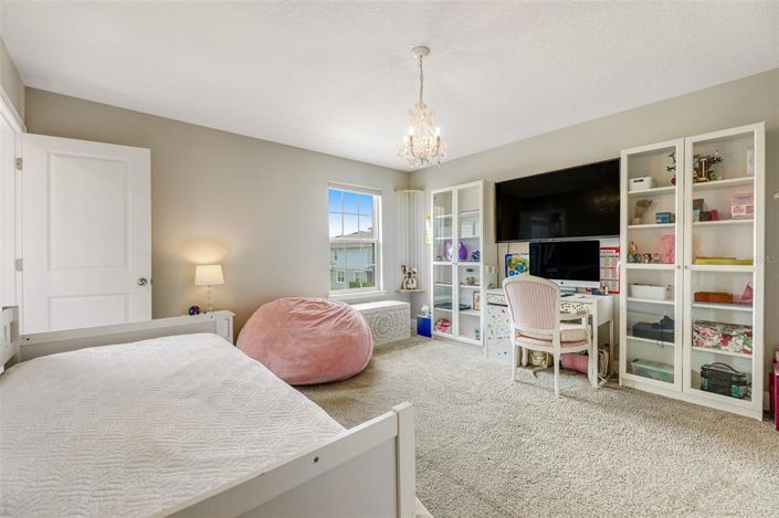 Image No.55-5 Bed Property for sale