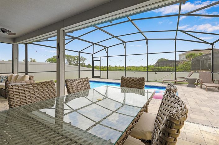 Image No.64-5 Bed Property for sale