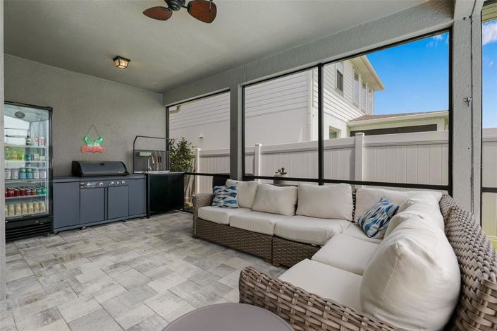 Image No.66-5 Bed Property for sale