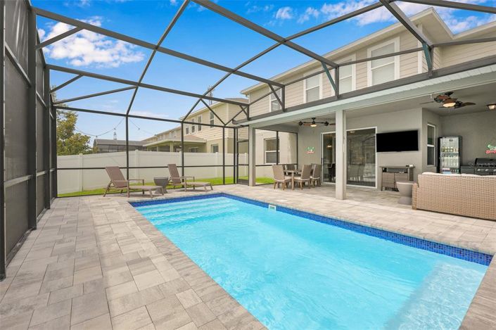 Image No.69-5 Bed Property for sale