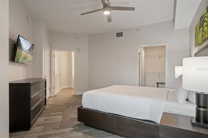 Image No.25-2 Bed Property for sale