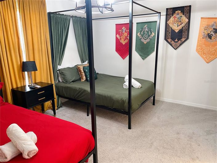 Image No.14-7 Bed Property for sale