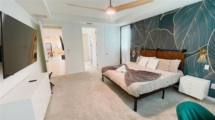 Image No.20-7 Bed Property for sale