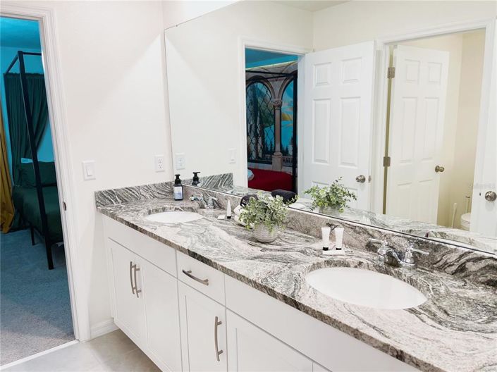 Image No.42-7 Bed Property for sale