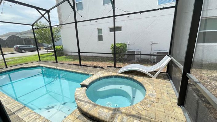 Image No.5-7 Bed Property for sale