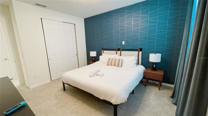 Image No.53-7 Bed Property for sale