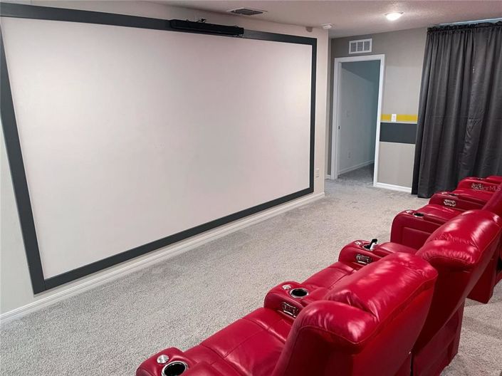 Image No.63-7 Bed Property for sale