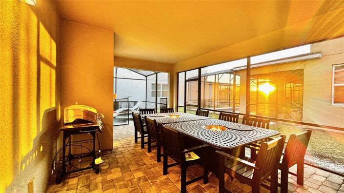 Image No.84-7 Bed Property for sale