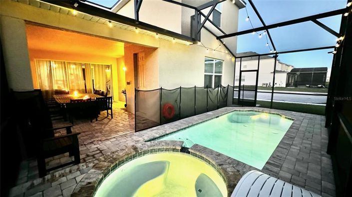 Image No.88-7 Bed Property for sale