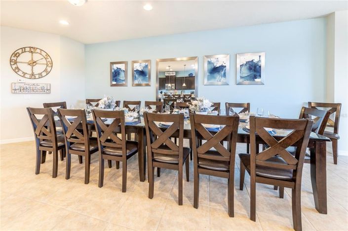 Image No.13-8 Bed Property for sale