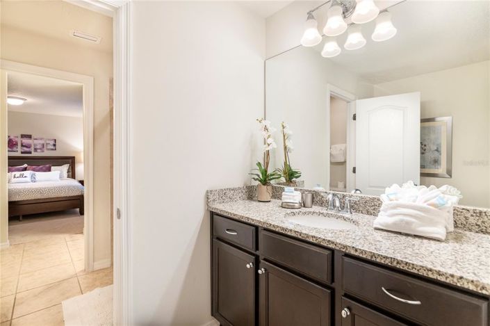 Image No.35-8 Bed Property for sale