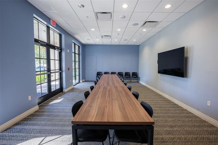 Image No.60-8 Bed Property for sale