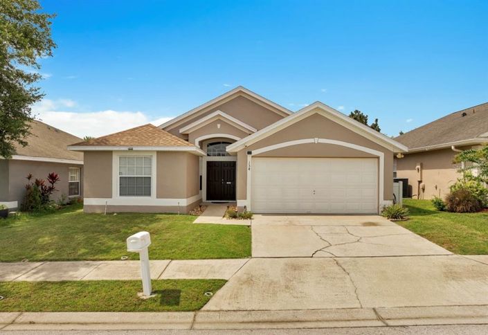 Image No.1-4 Bed Property for sale