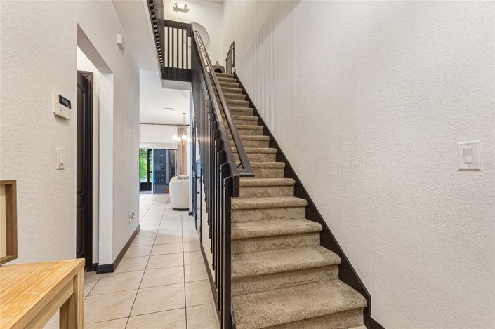 Image No.10-4 Bed Townhouse for sale