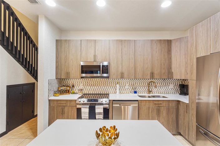 Image No.11-4 Bed Townhouse for sale