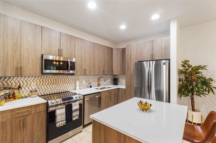 Image No.15-4 Bed Townhouse for sale