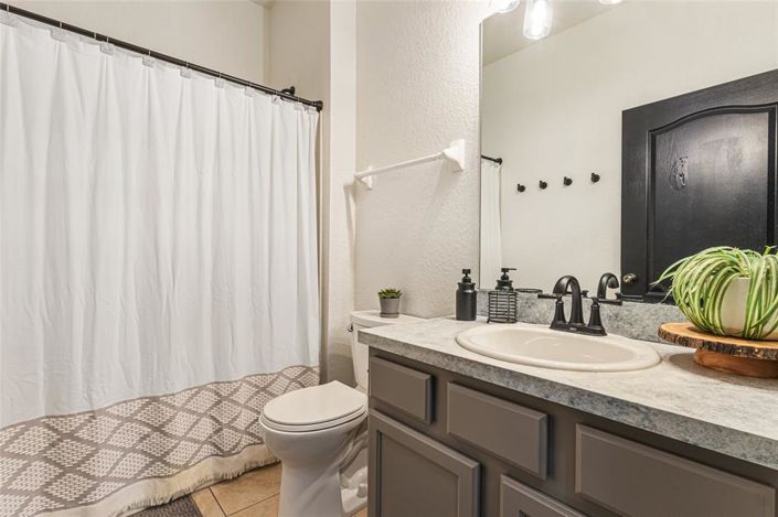 Image No.23-4 Bed Townhouse for sale