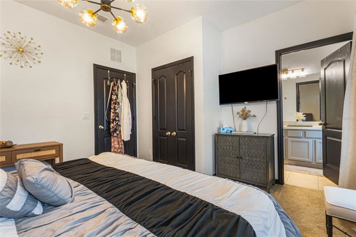 Image No.25-4 Bed Townhouse for sale