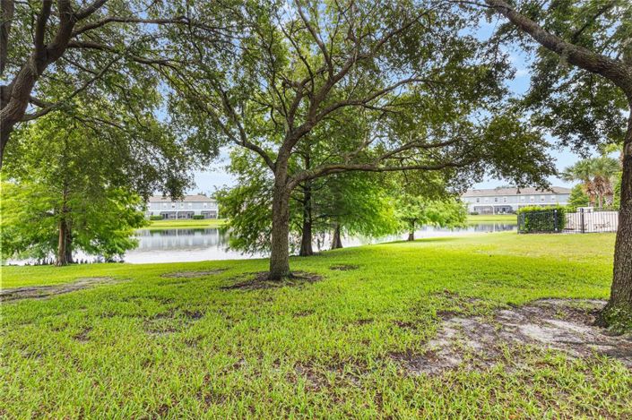 Image No.35-4 Bed Townhouse for sale