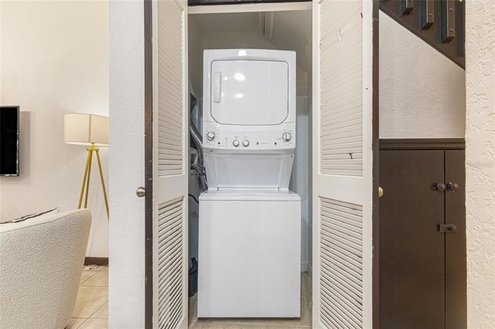 Image No.39-4 Bed Townhouse for sale