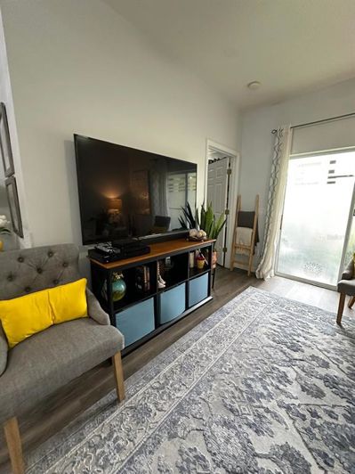 Image No.15-3 Bed Property for sale