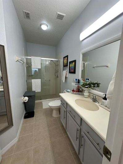 Image No.26-3 Bed Property for sale