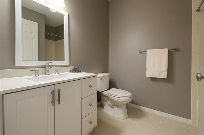 Image No.8-4 Bed Property for sale