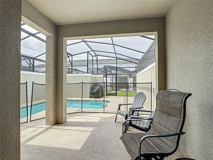 Image No.37-4 Bed Townhouse for sale