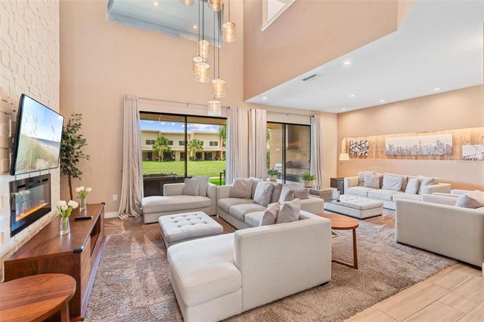 Image No.13-3 Bed Townhouse for sale