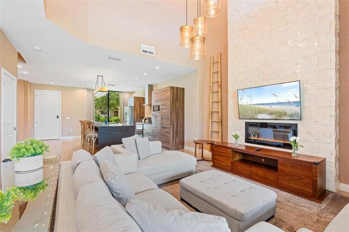 Image No.18-3 Bed Townhouse for sale