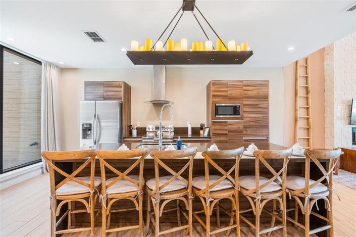 Image No.8-3 Bed Townhouse for sale