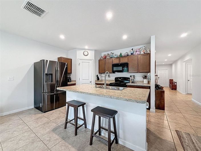 Image No.7-4 Bed Property for sale