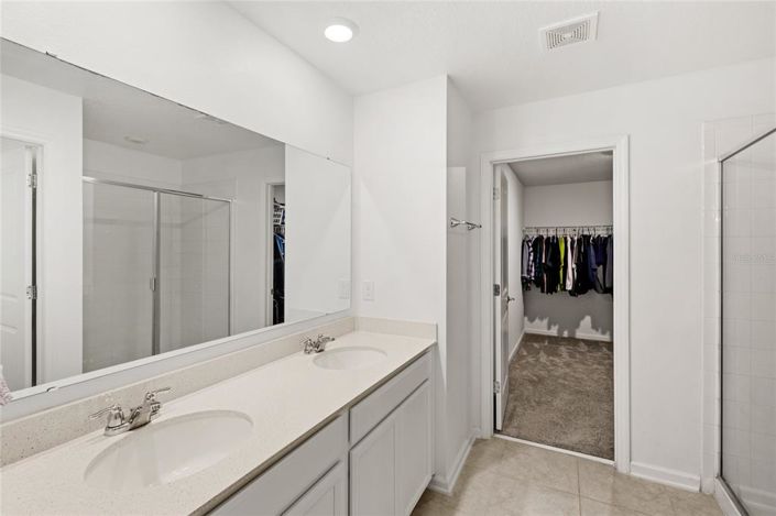 Image No.16-4 Bed Property for sale